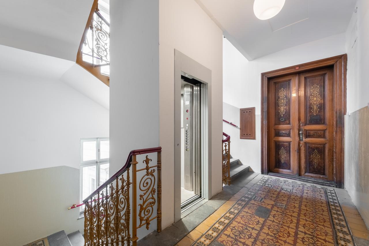 Tesnov Residence Grande Apartments プラハ エクステリア 写真