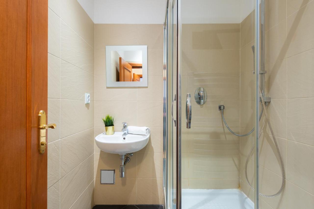 Tesnov Residence Grande Apartments プラハ エクステリア 写真
