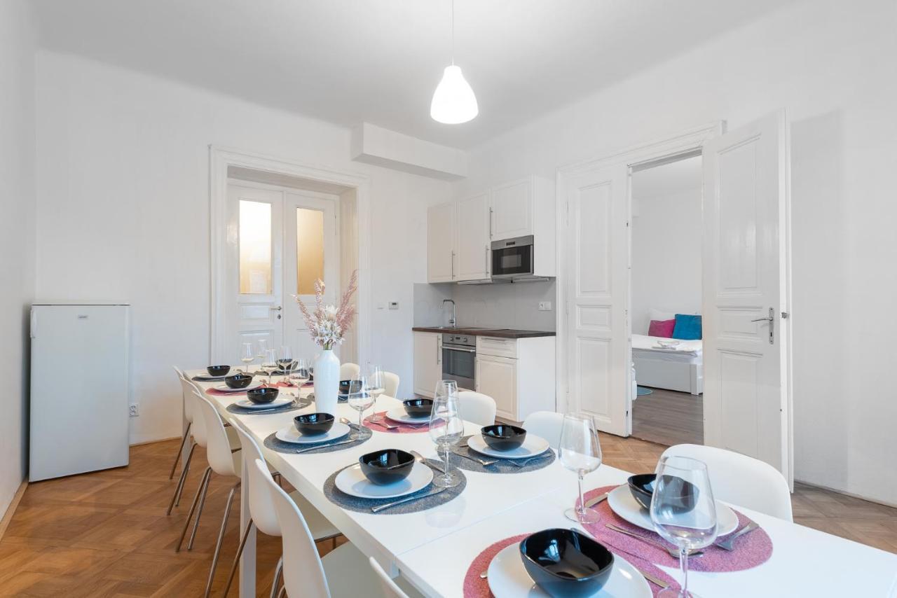 Tesnov Residence Grande Apartments プラハ エクステリア 写真