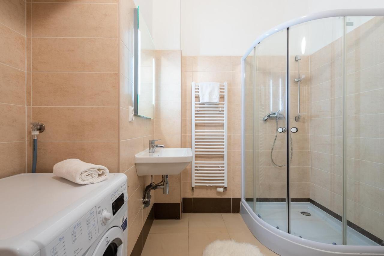 Tesnov Residence Grande Apartments プラハ エクステリア 写真